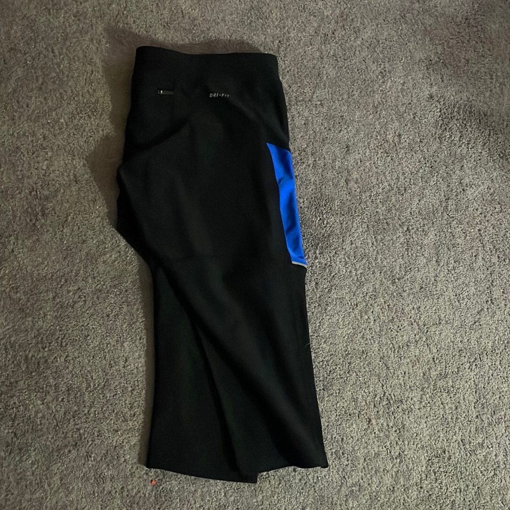 Nike crop leggings